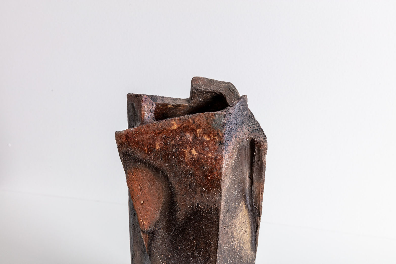 Hiroshi Toyofuku, Bizen Ware Vessel n. 13