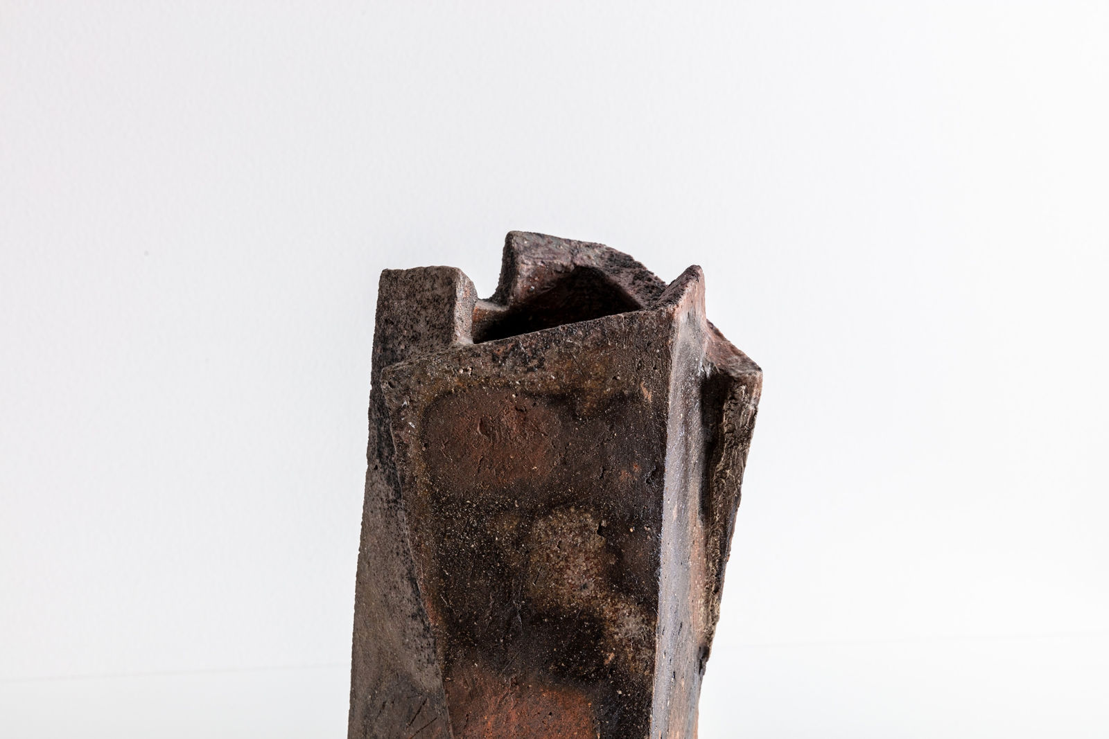 Hiroshi Toyofuku, Bizen Ware Vessel n. 13