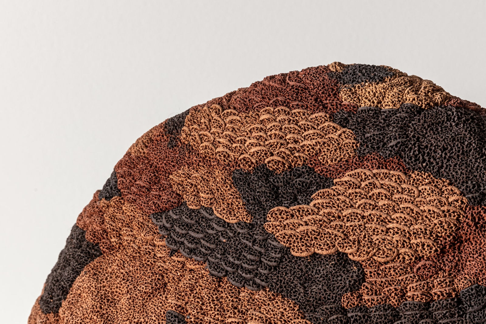 Nathalie Doyen, Red & Anthracite