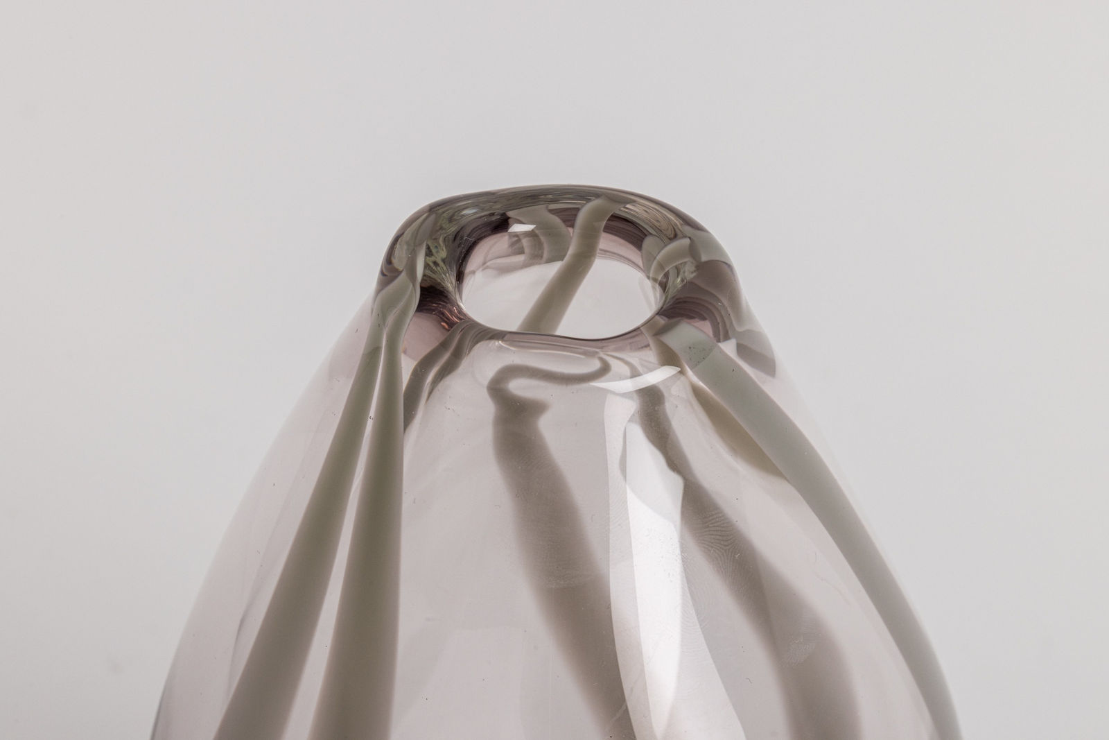 Michèle Oberdieck, Grey Striped Vessel