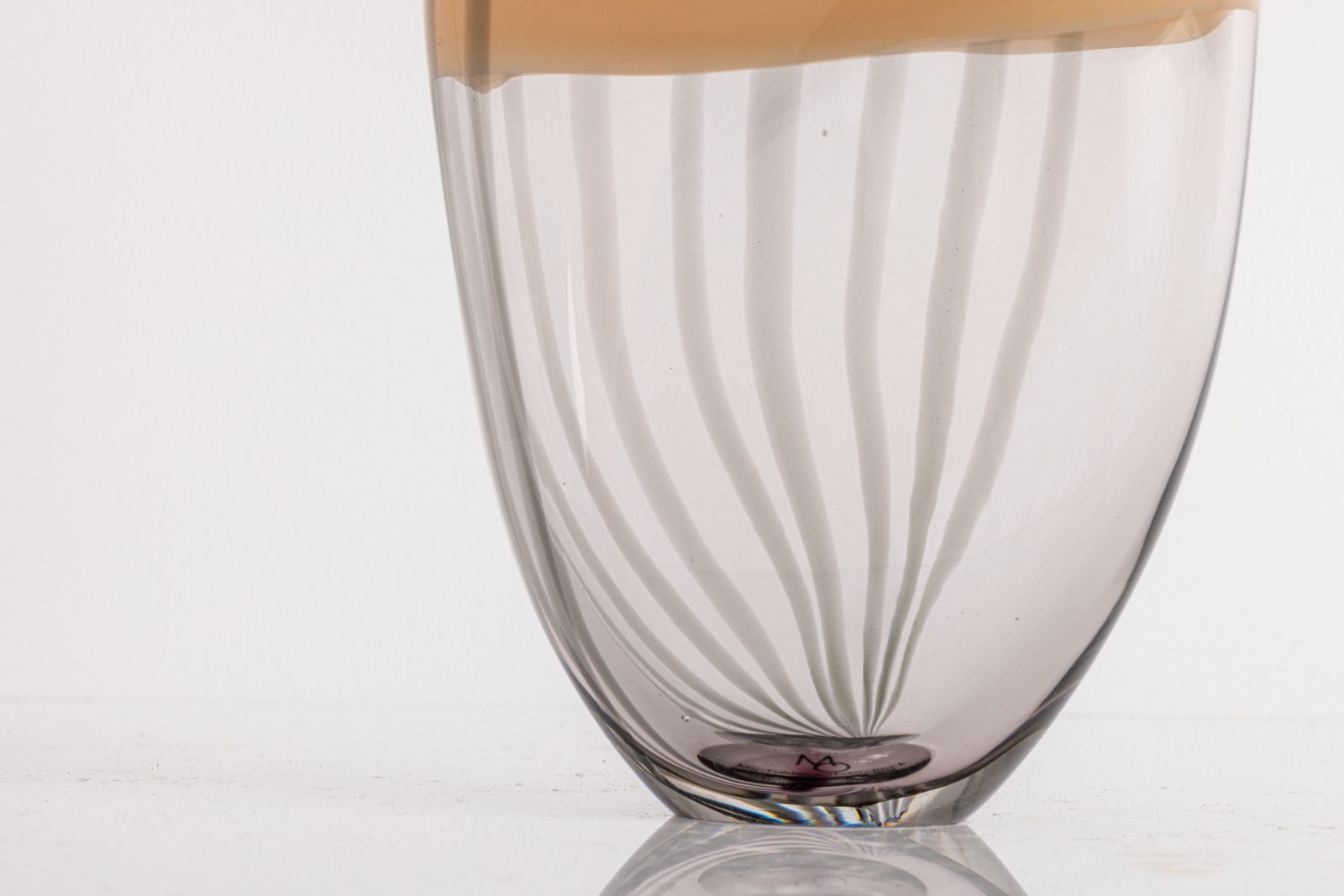 Michèle Oberdieck, Demi Stripe Bottle