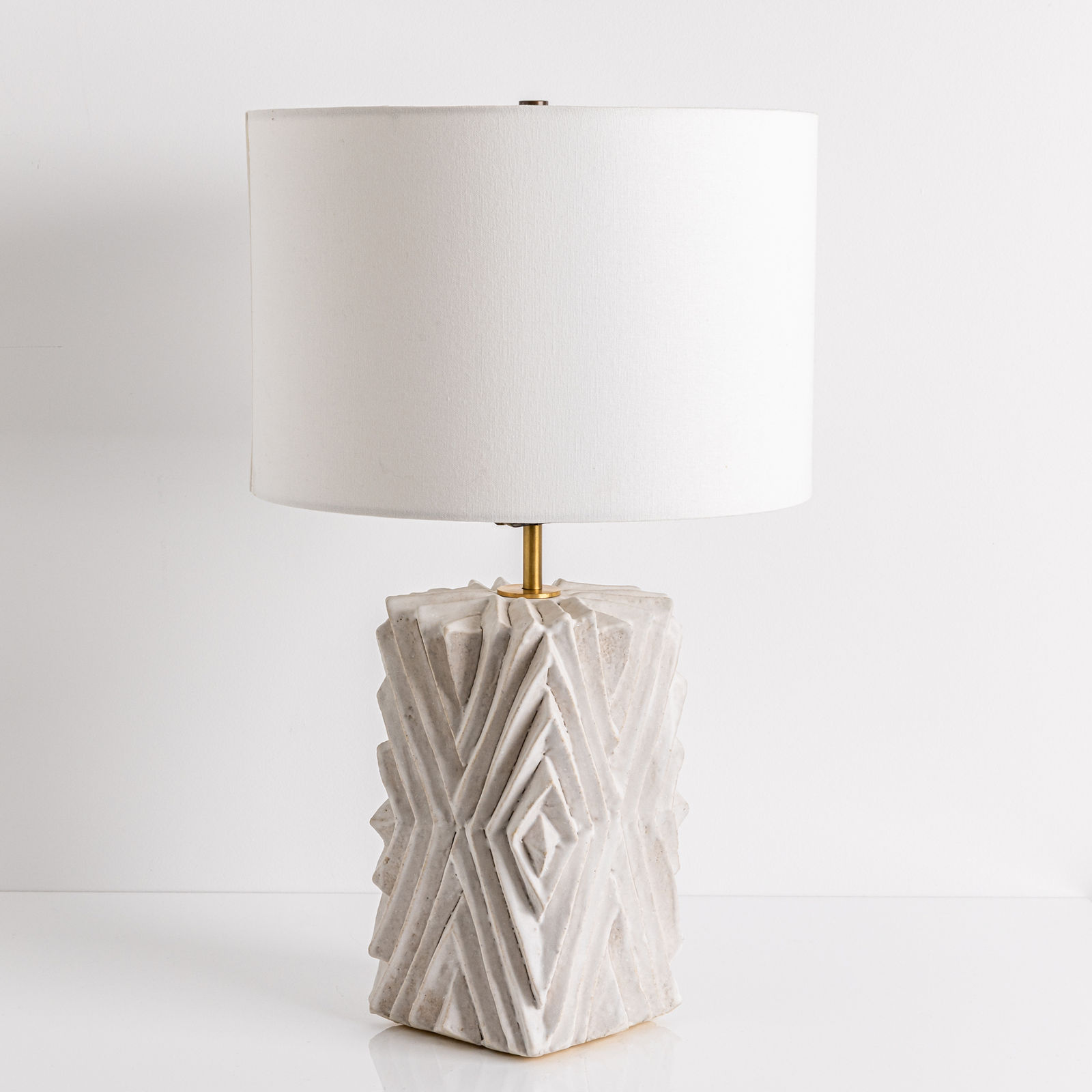Christopher Maschinot, Carved Diamond Lamp in White