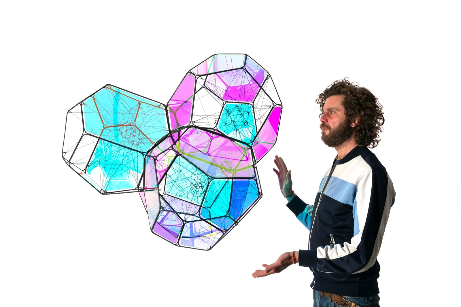 tomas saraceno hanging colorful cloud