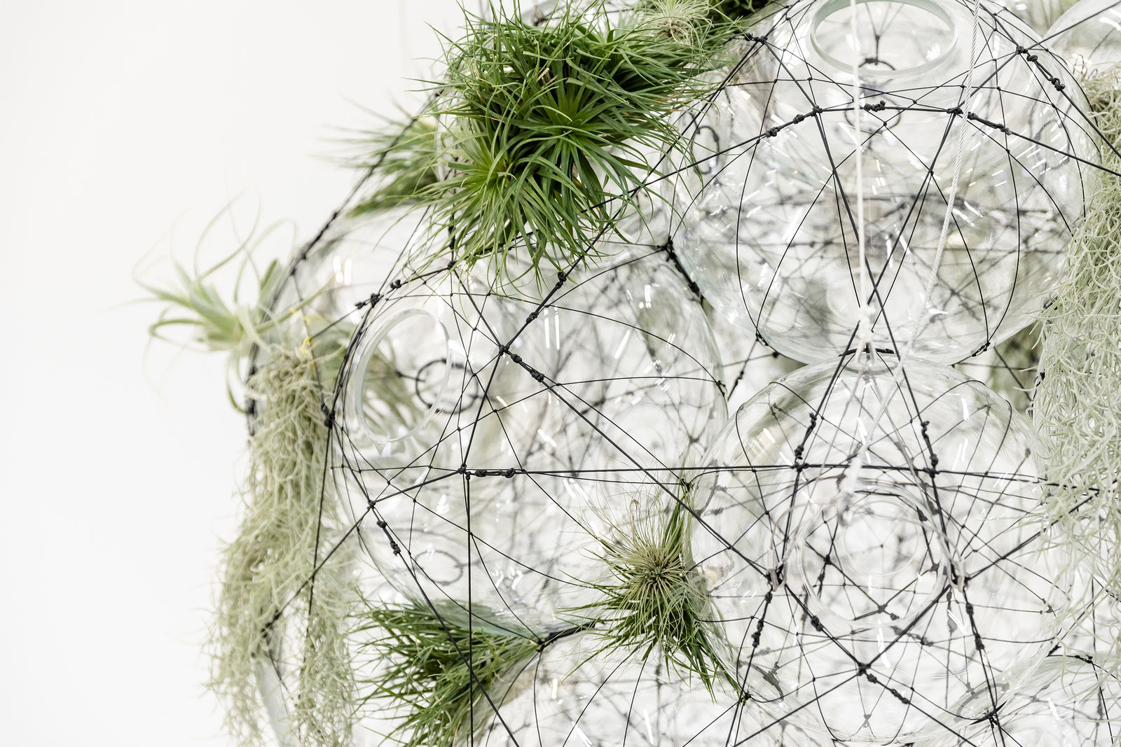 Tomás Saraceno, Pneuma 420, 2018