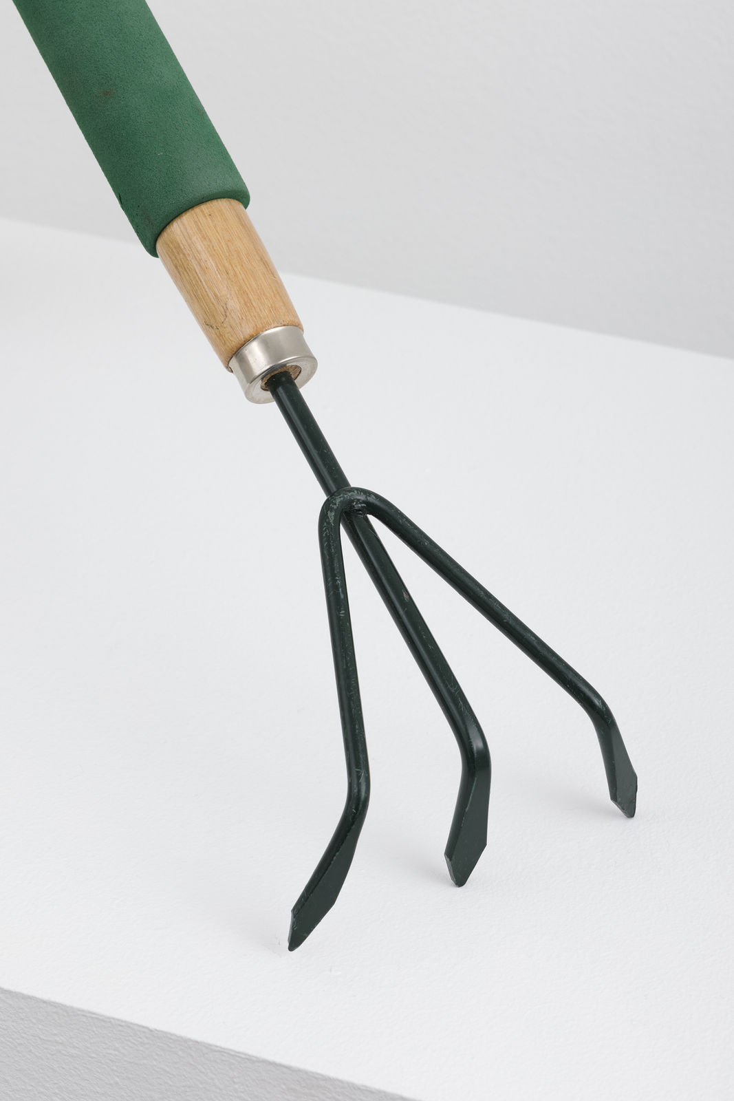 Image of Catachresis #74 (Teeth of the rake, elbow of the pipe, neck of the bottle).