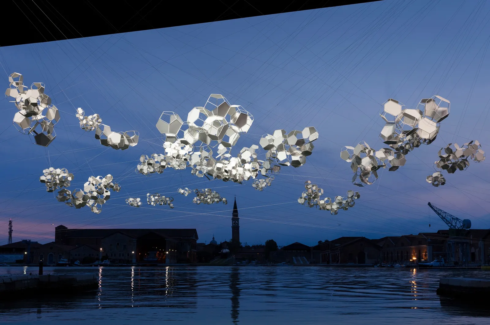 Photo by Aero(s)cene.