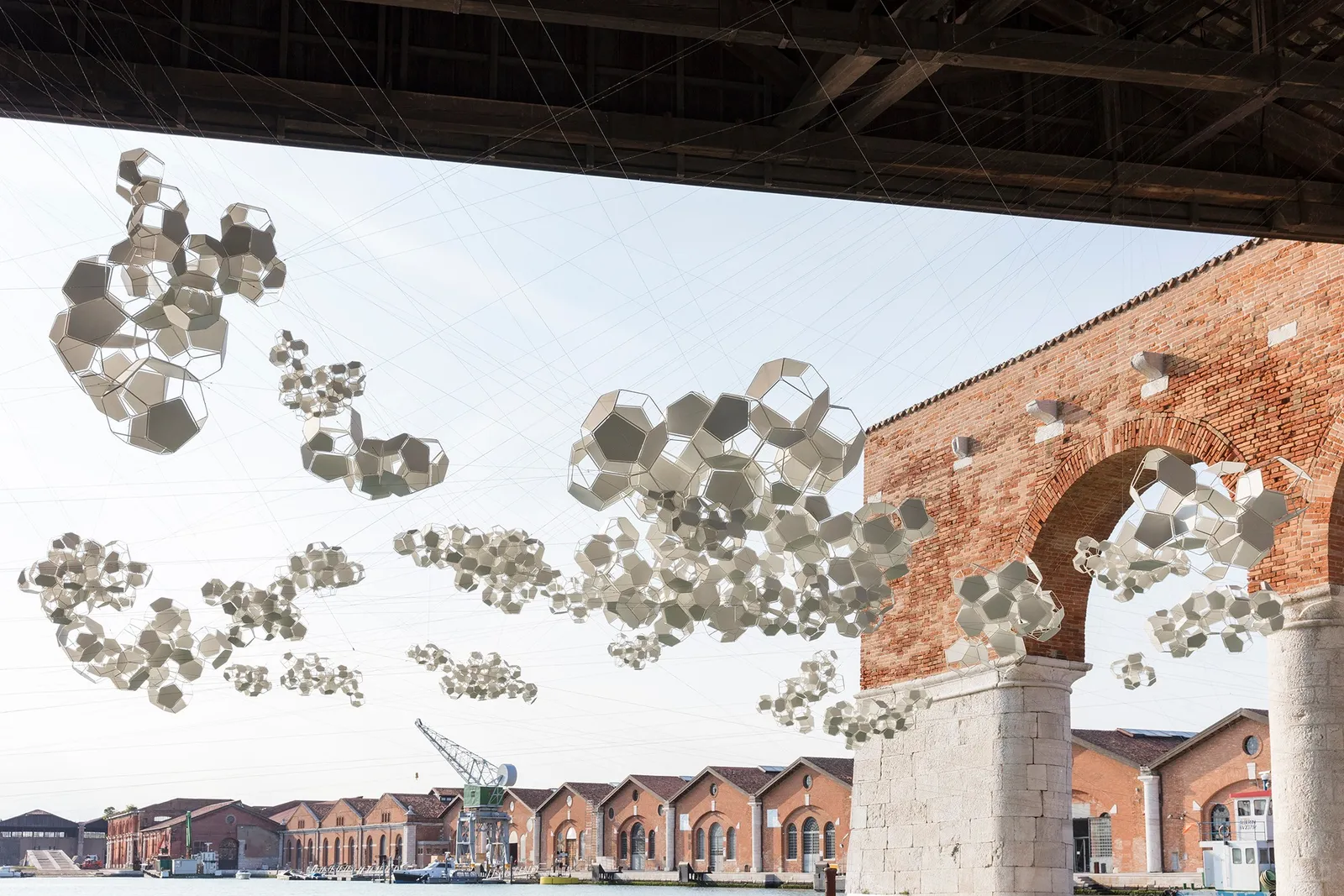 Photo by Aero(s)cene.