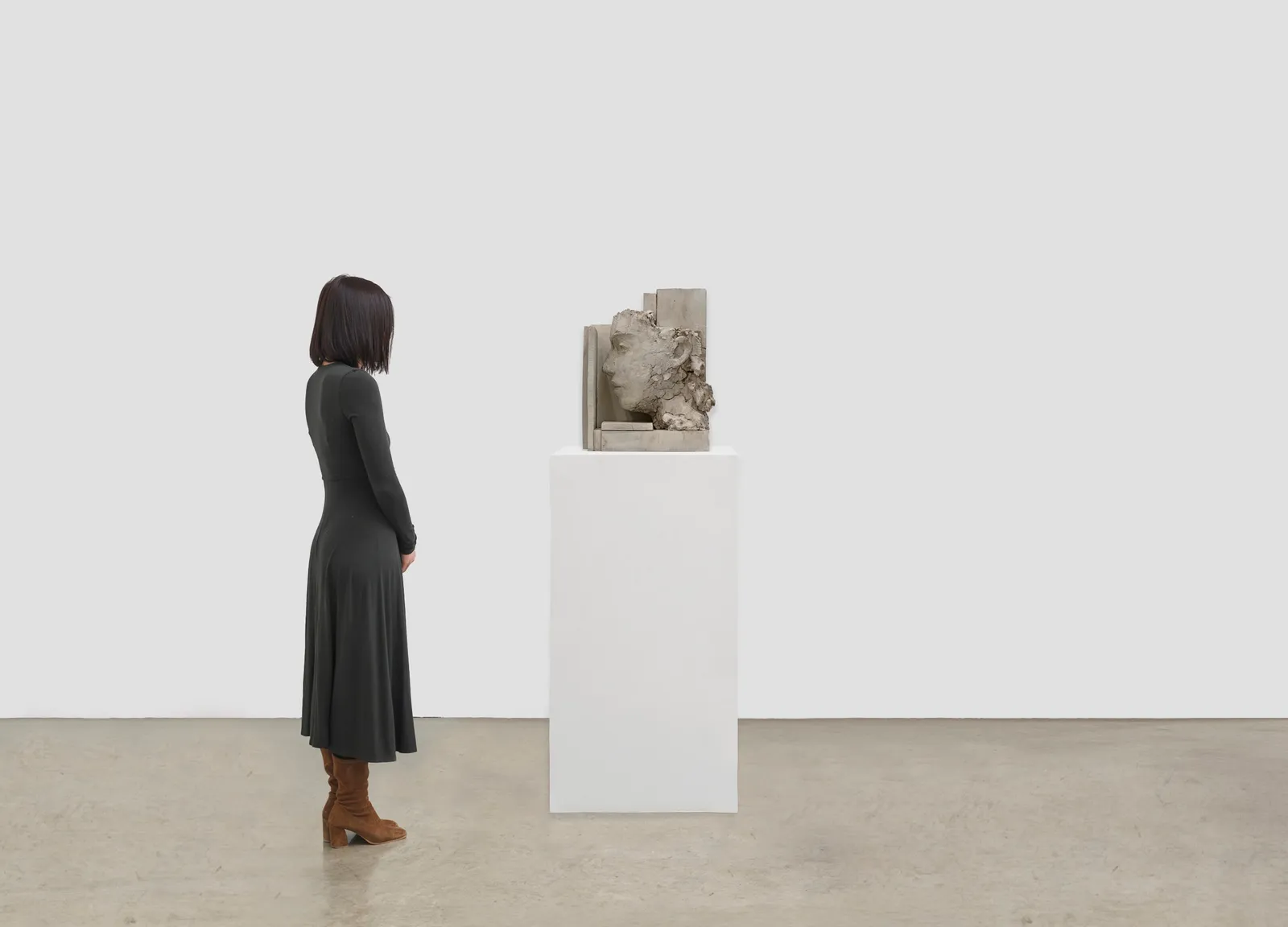 Image of Mark Mander's sculpture.