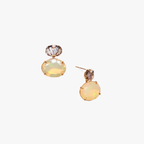 Nak Armstrong, Campione earrings