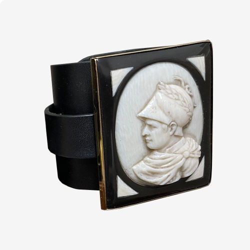 Anna Porcu, Napoleon bracelet