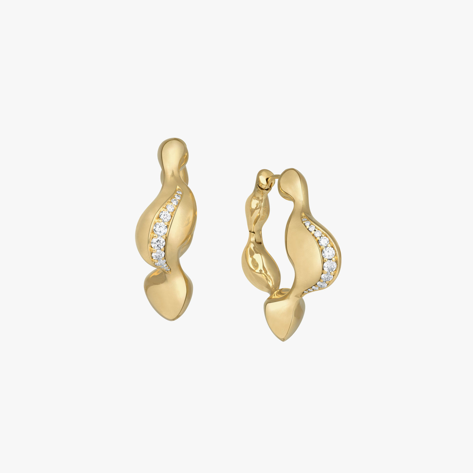 VRAM, Cayrn hoops VI with diamonds