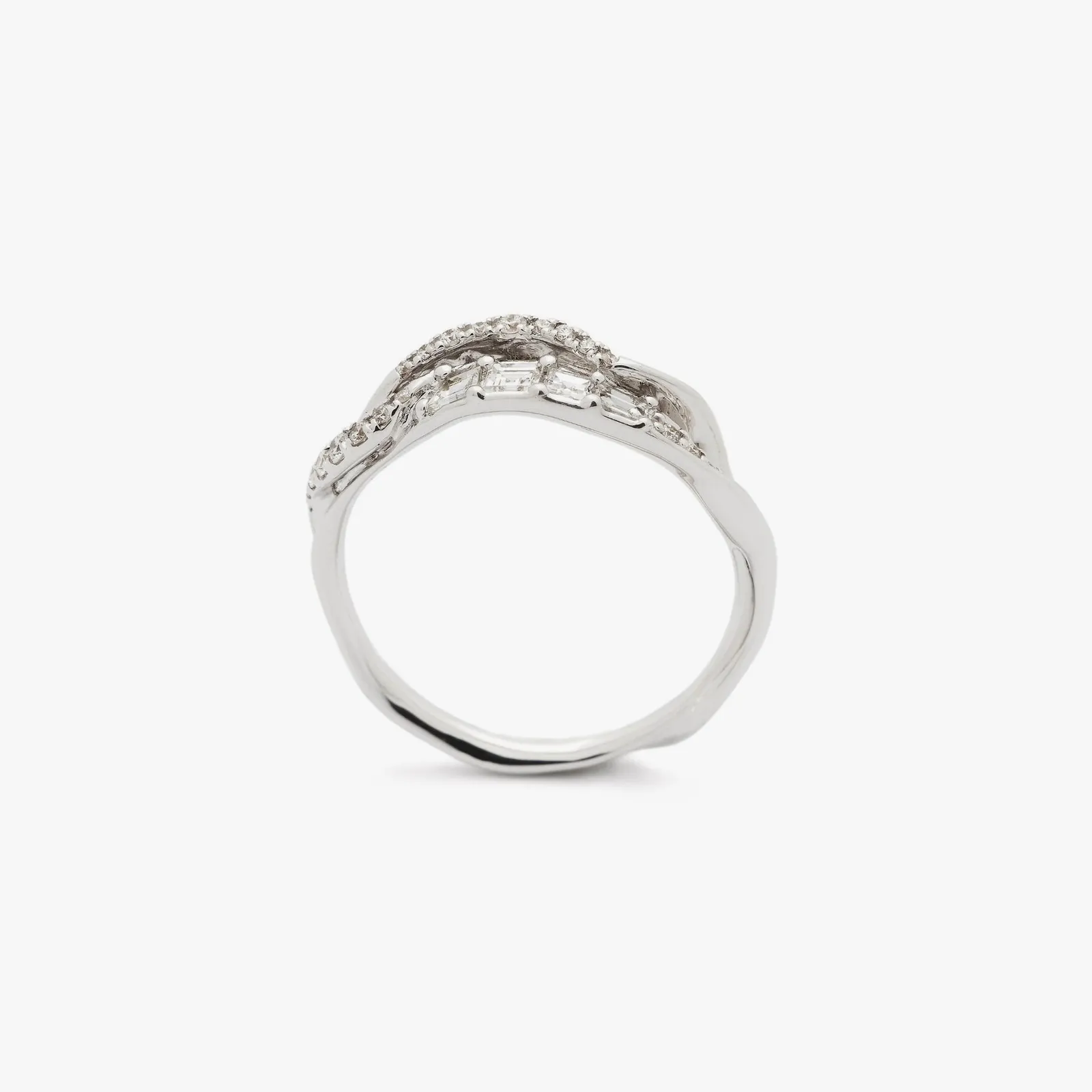 Bibi Van Der Velden, Inhale diamond stackable ring