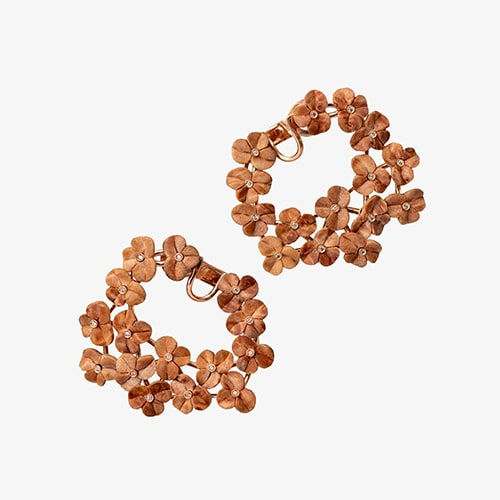 Silvia Furmanovich, Carved flower earrings