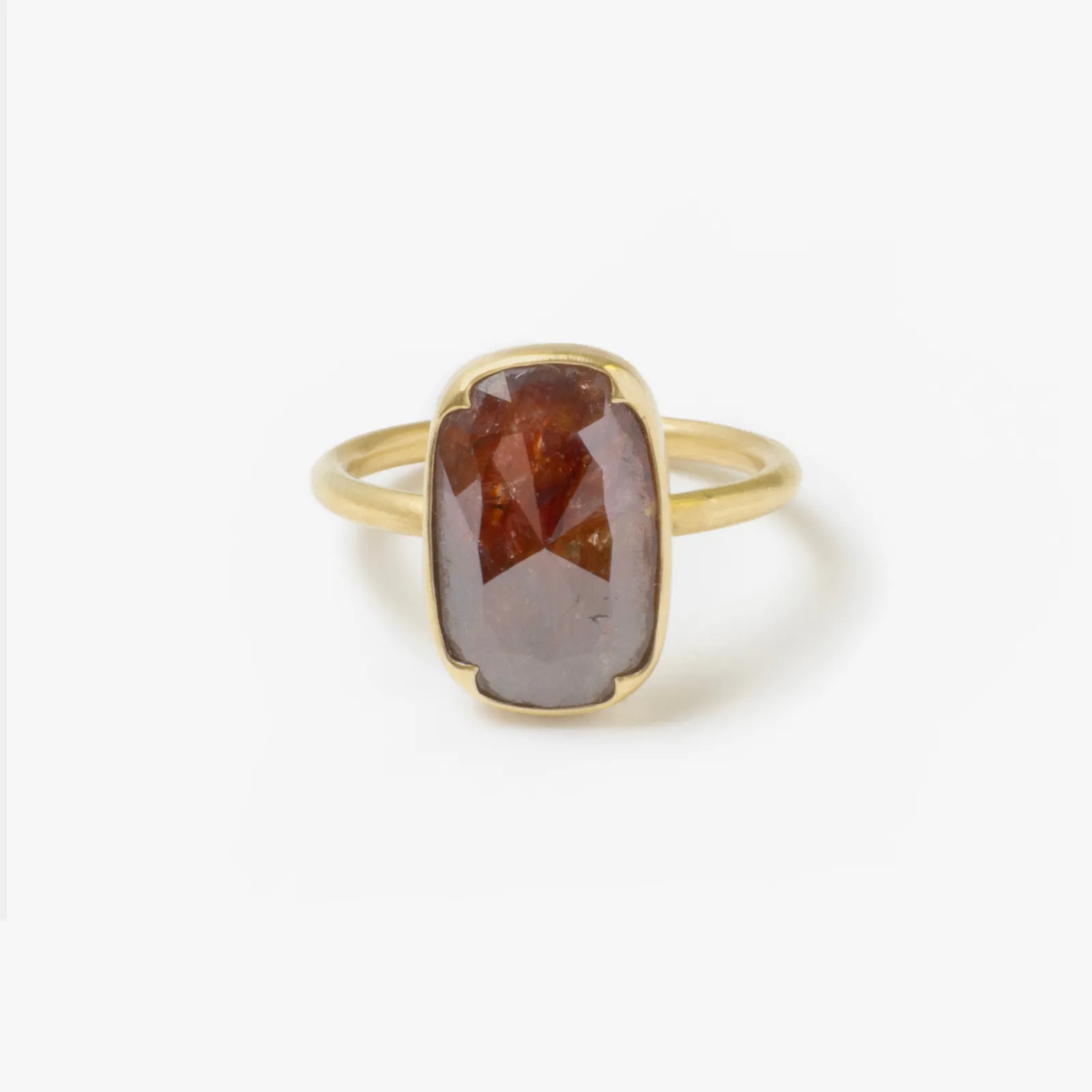 Gabriella Kiss, Cushion cut rusty diamond ring