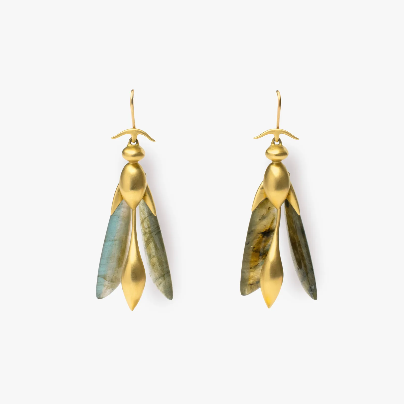 Gabriella Kiss, Articulated wasp earrings
