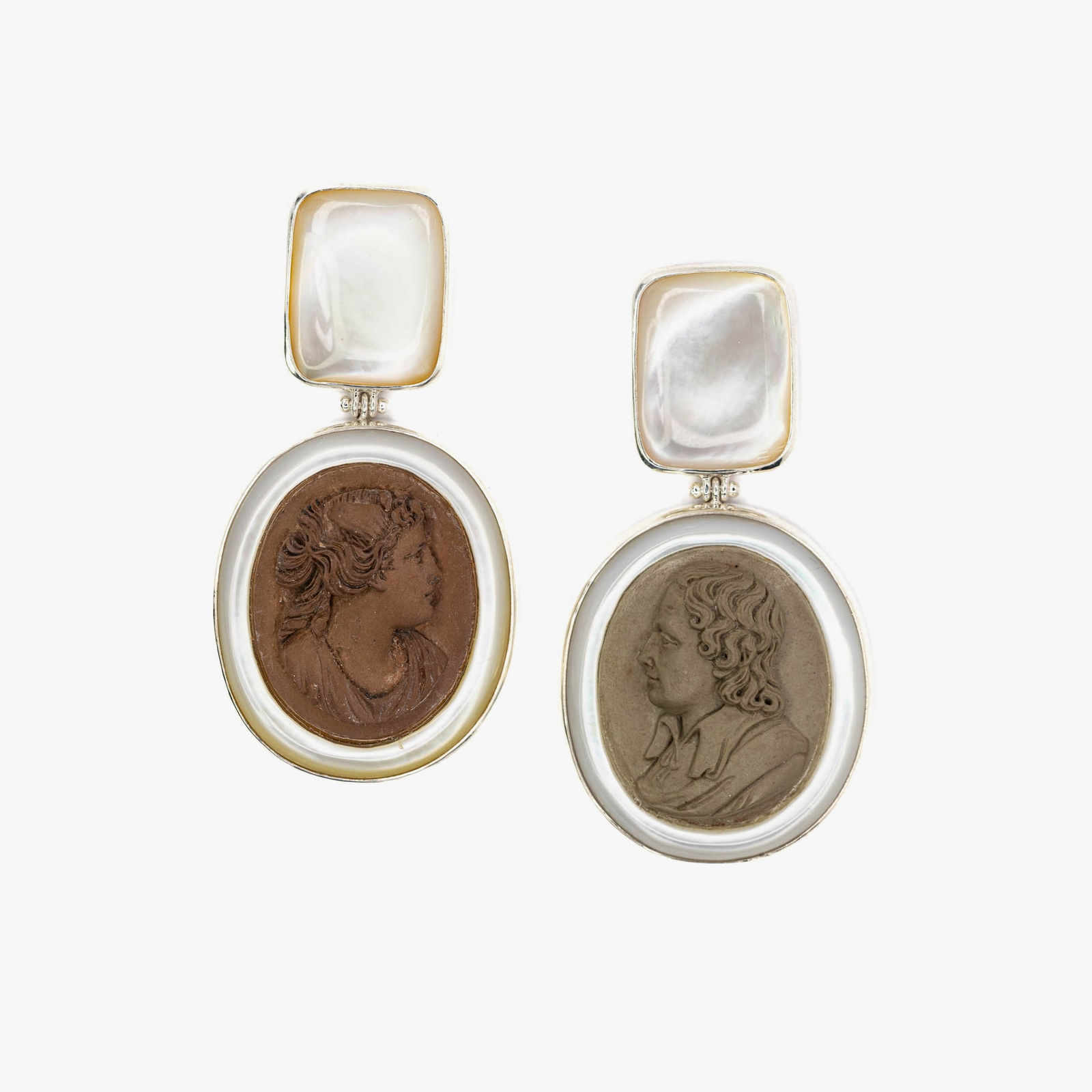 Anna Porcu, Lava and mother of pearl earrings