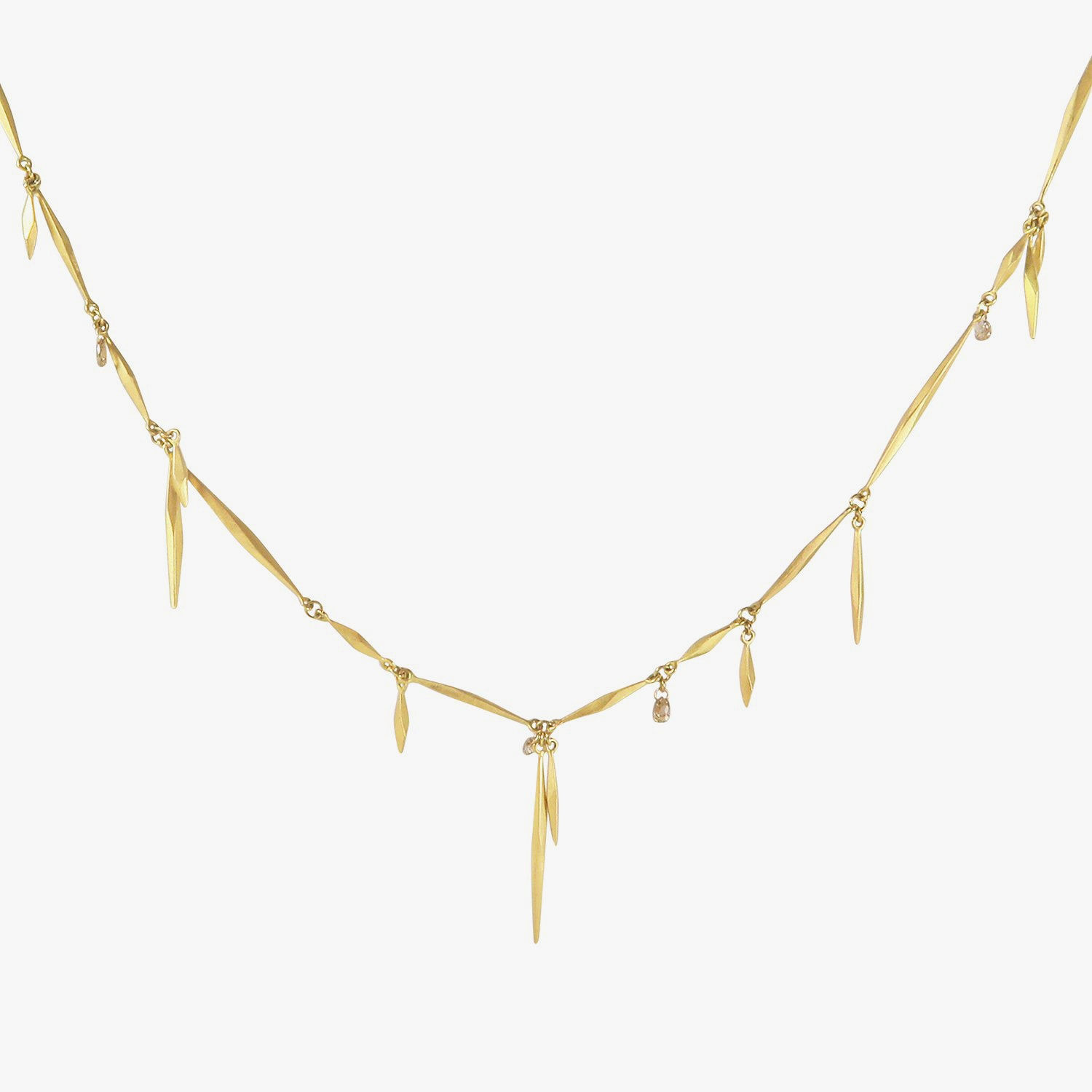 Gabriella Kiss, Pine needle necklace