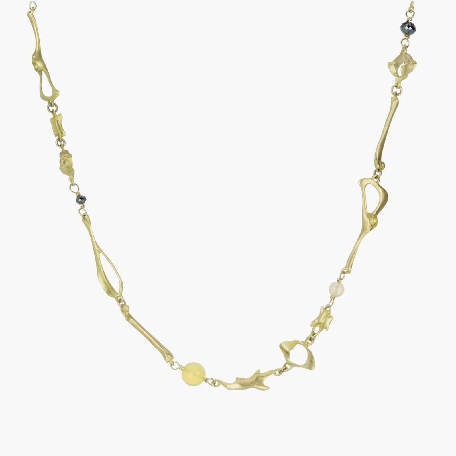 Gabriella Kiss, Small mouse bone necklace