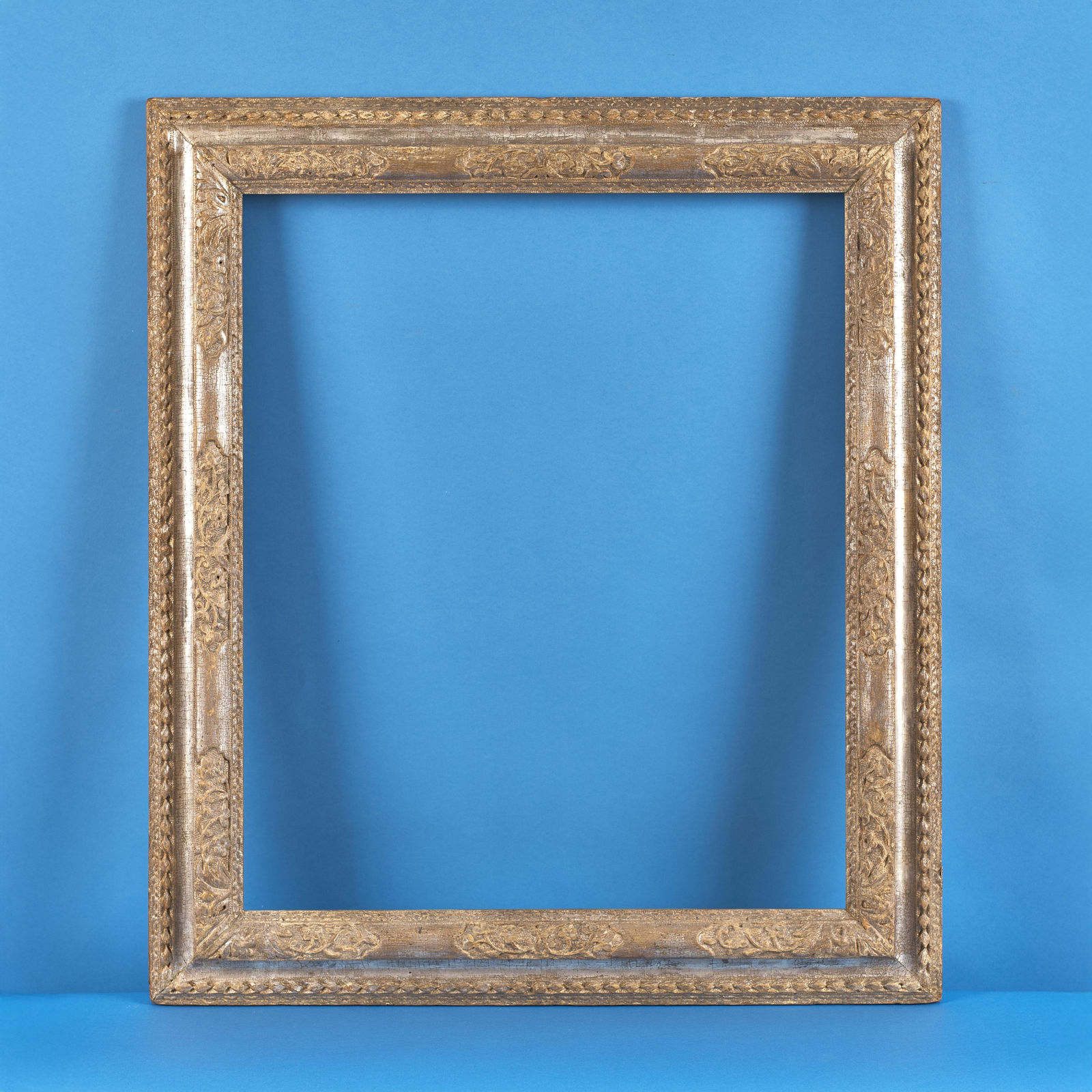 English Lely frame, late 17th century