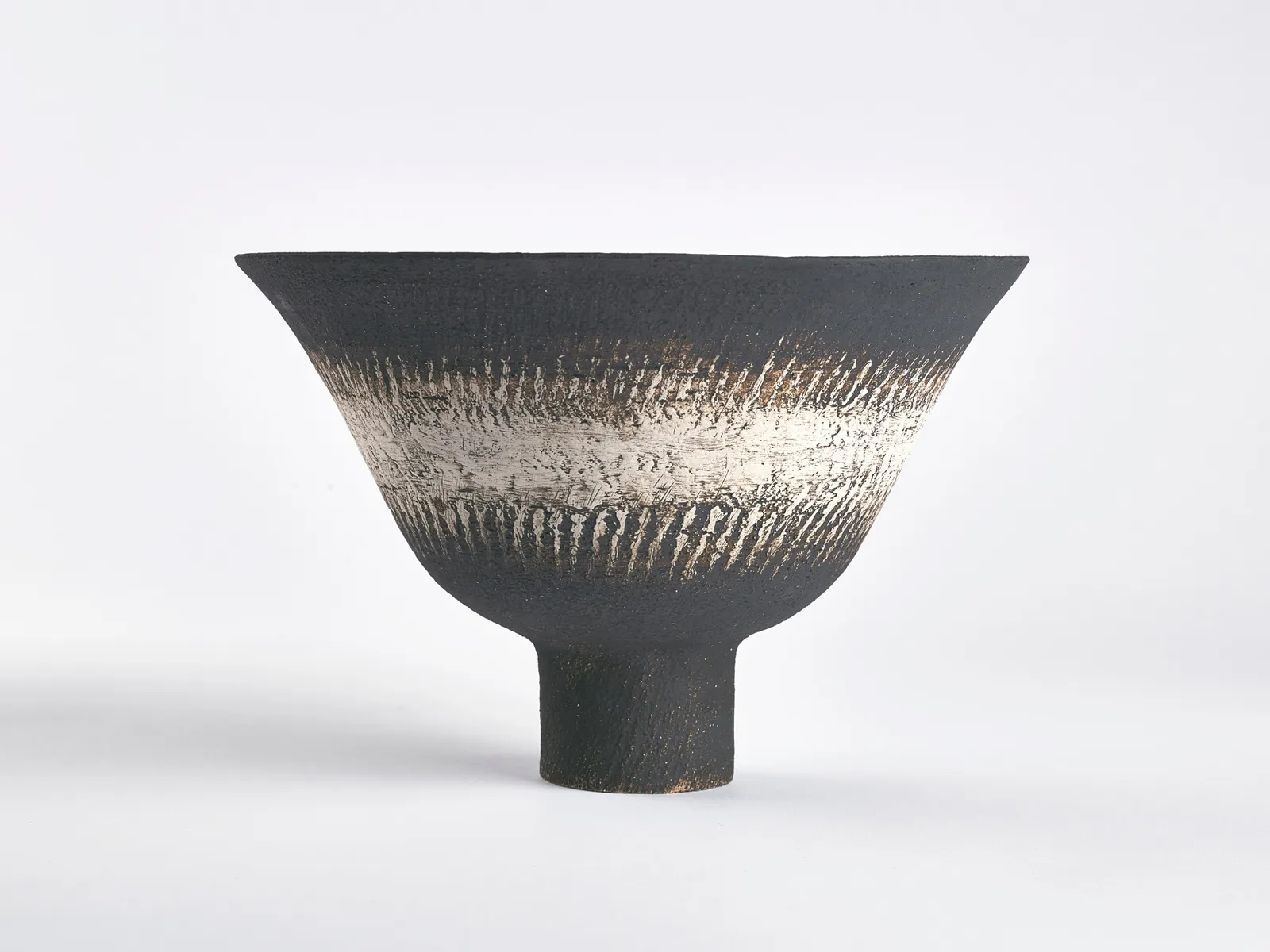 Waistel Cooper, Tall-footed pedestal bowl, c.1992