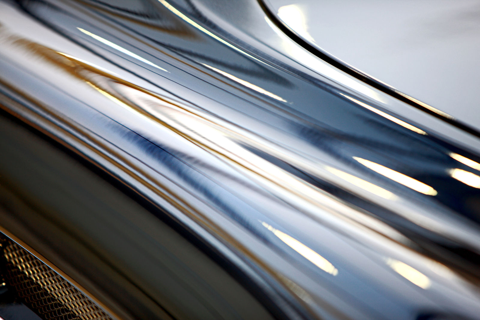 Clint Strydom, ARCHIVE _ Aston Martin Elements_Clint Strydom_PERSPECTIVES 06