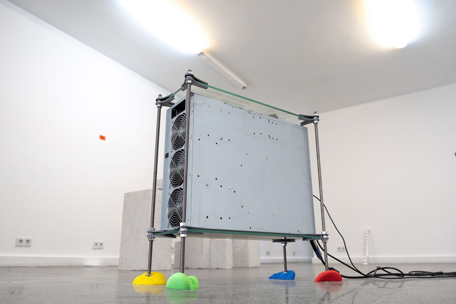 Cem Örgen, Case, Keyboard, Winter, 2021