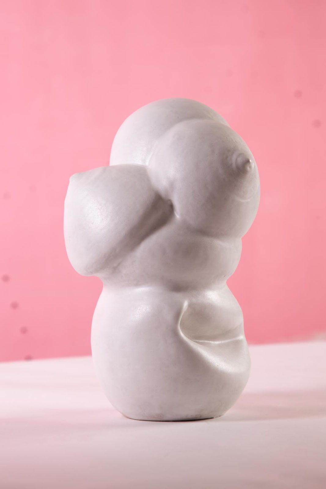 Mariken Wessels, Mama V, 2022