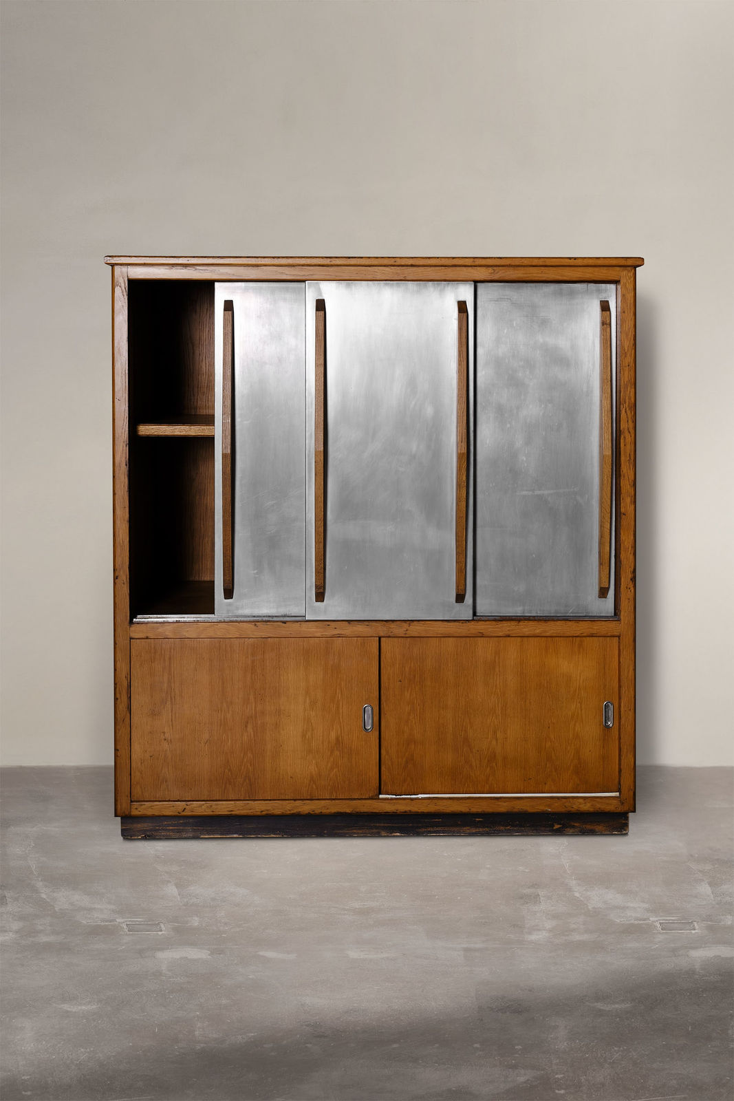 NN, Rare French Collectors Cabinet from the 1950s