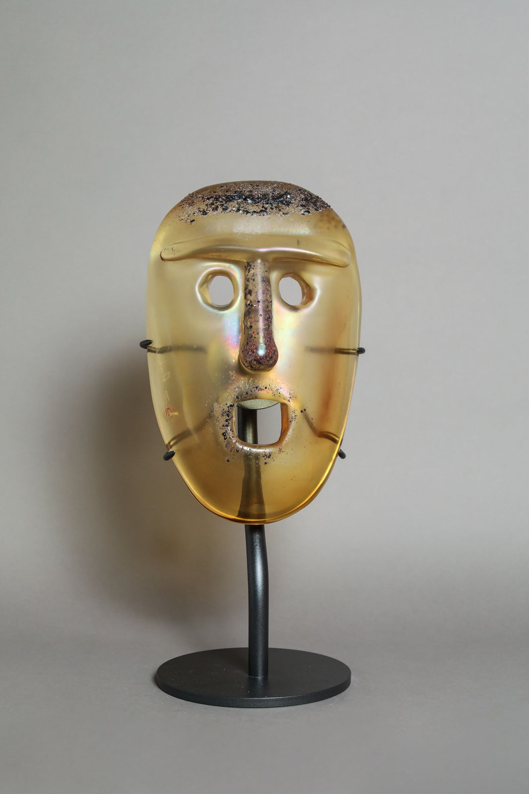 Hugh Findletar, MaskZ Cop amber, 2019