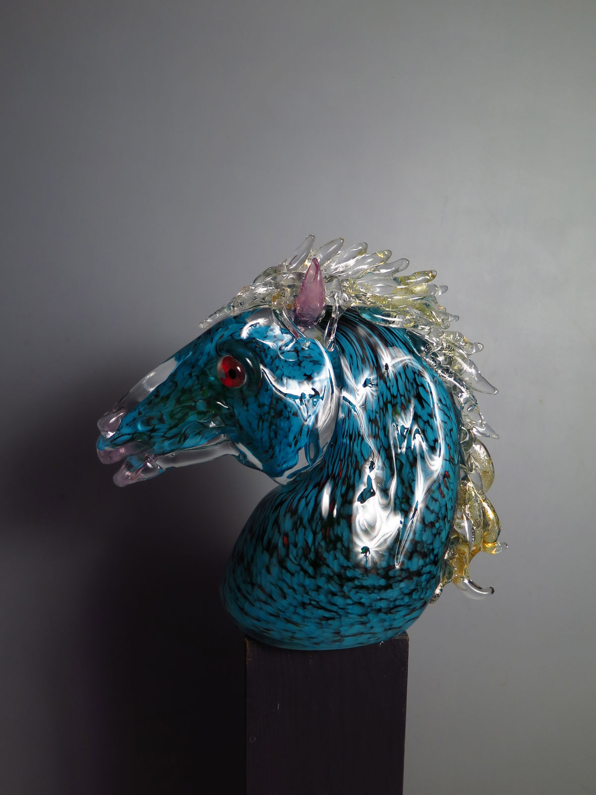 Hugh Findletar, HorseHEAD, 2020