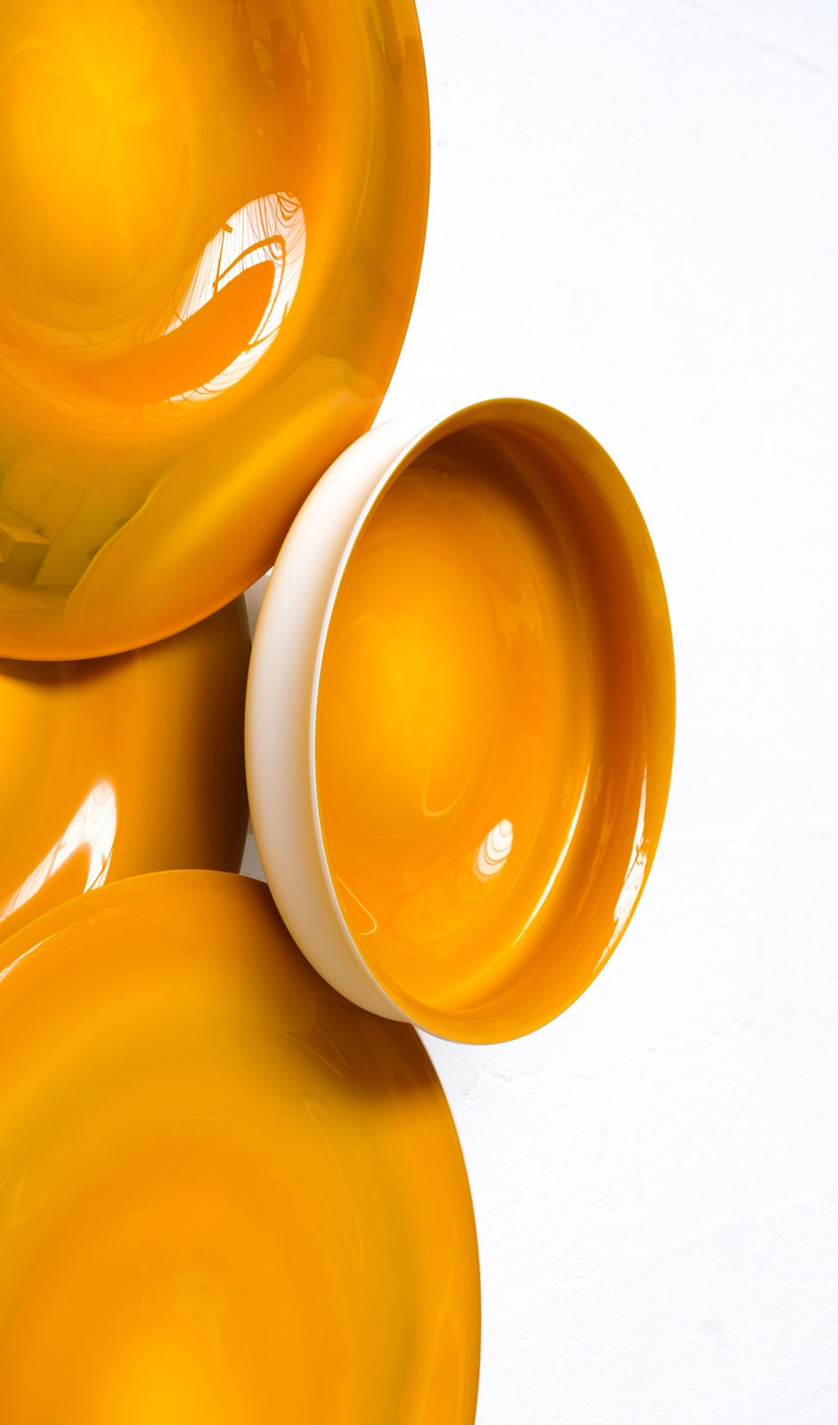 Jeremy Maxwell Wintrebert, Matter gold G183-G012, 2023