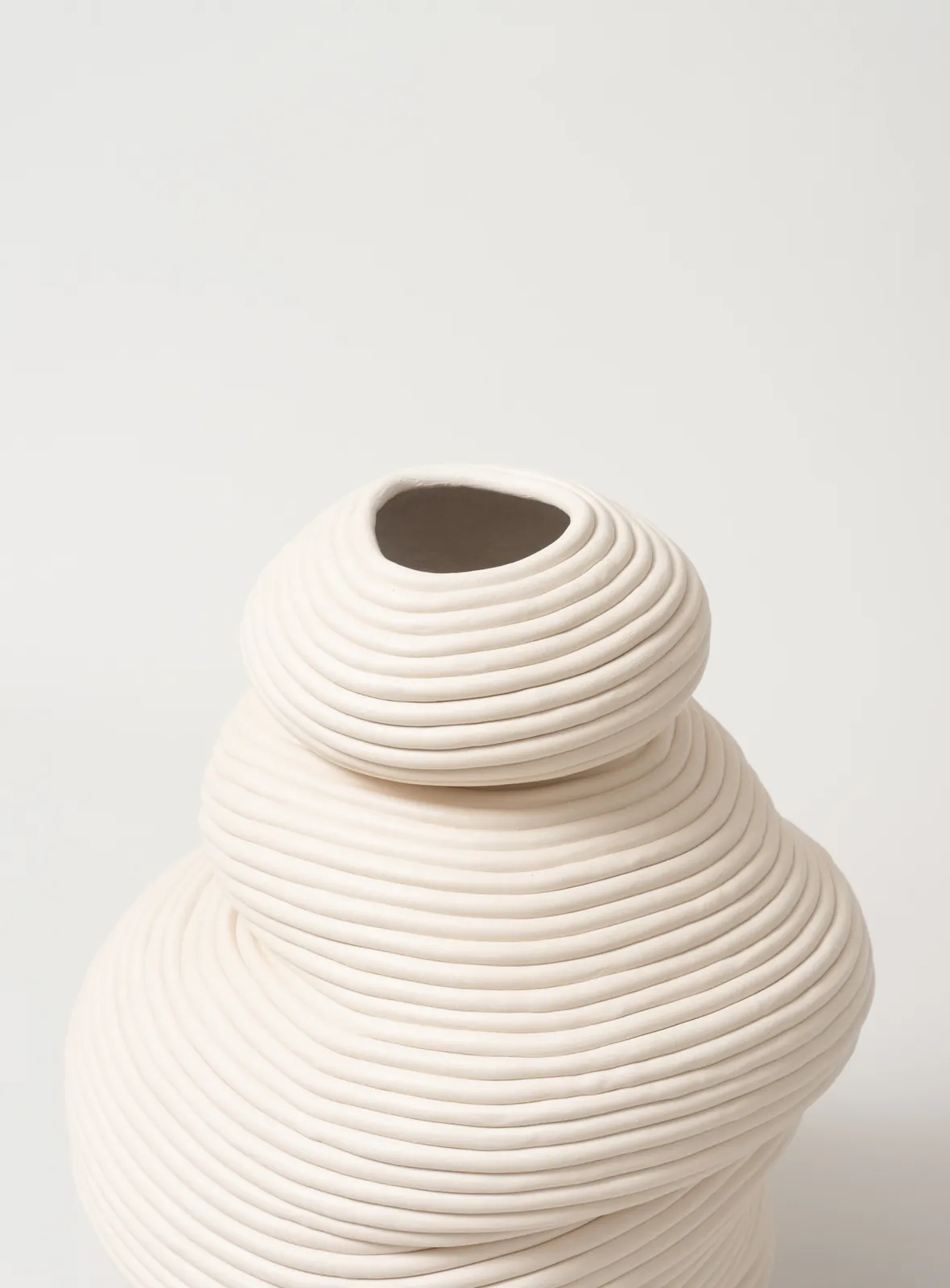 Zhu Ohmu, Pirouettes (held breath) I, 2026, 2025