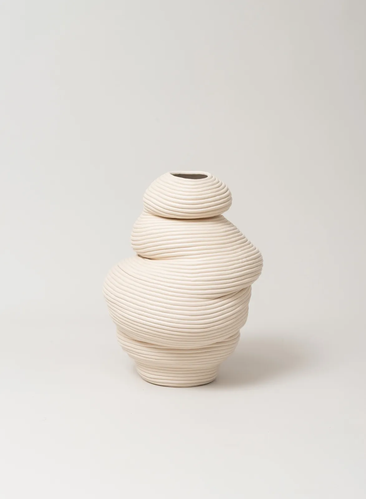 Zhu Ohmu, Pirouettes (held breath) I, 2026