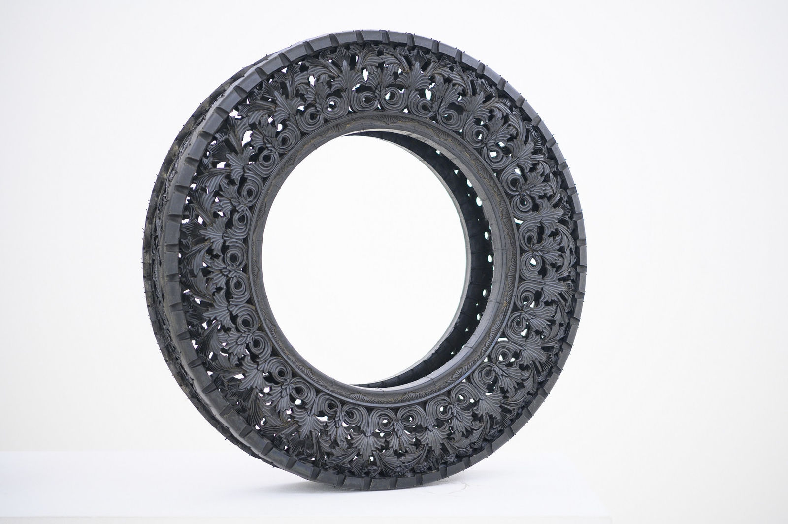 Wim Delvoye, Untitled (car tyre 2), 2010