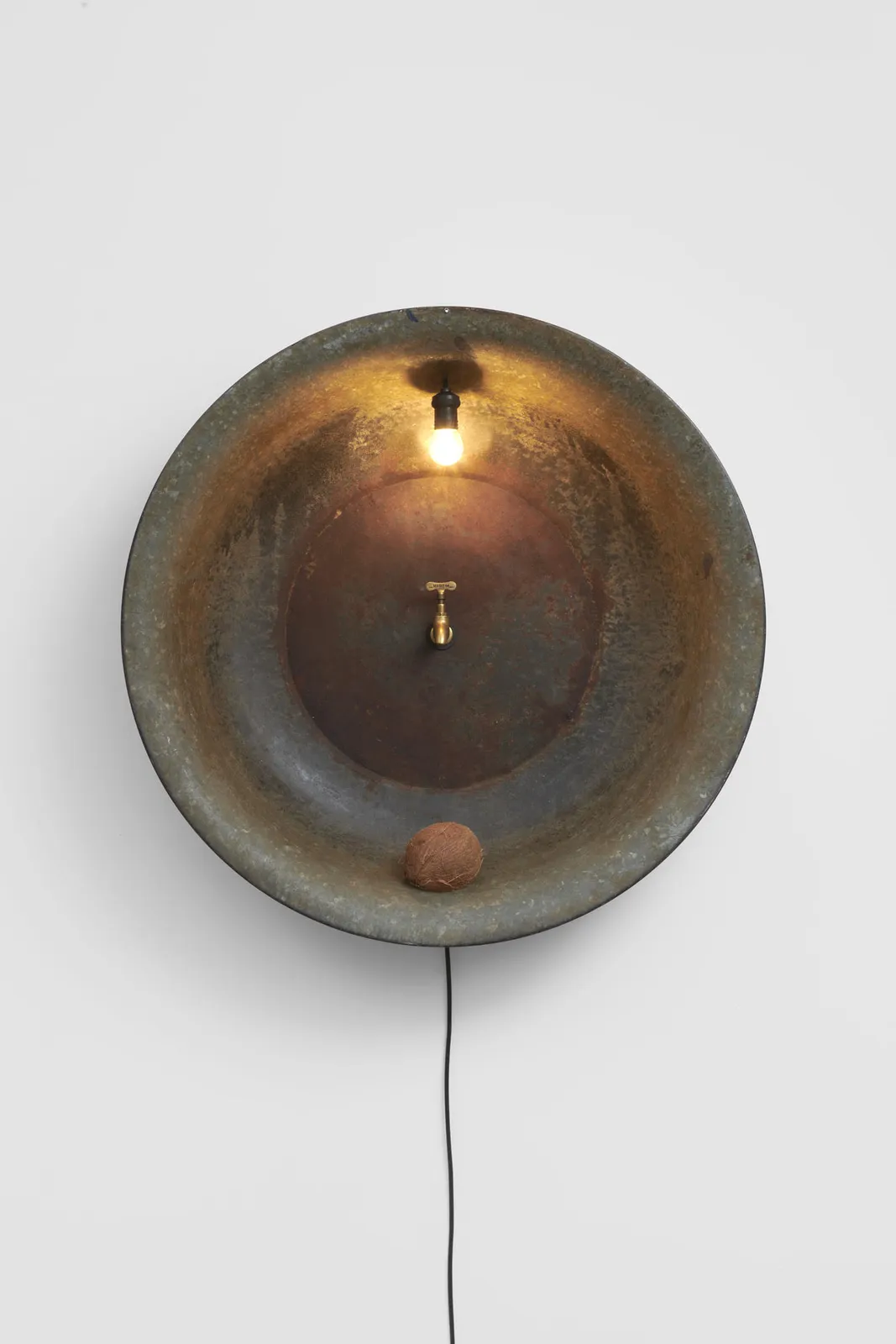 Alexandre da Cunha, Coconut Figure III, 2020