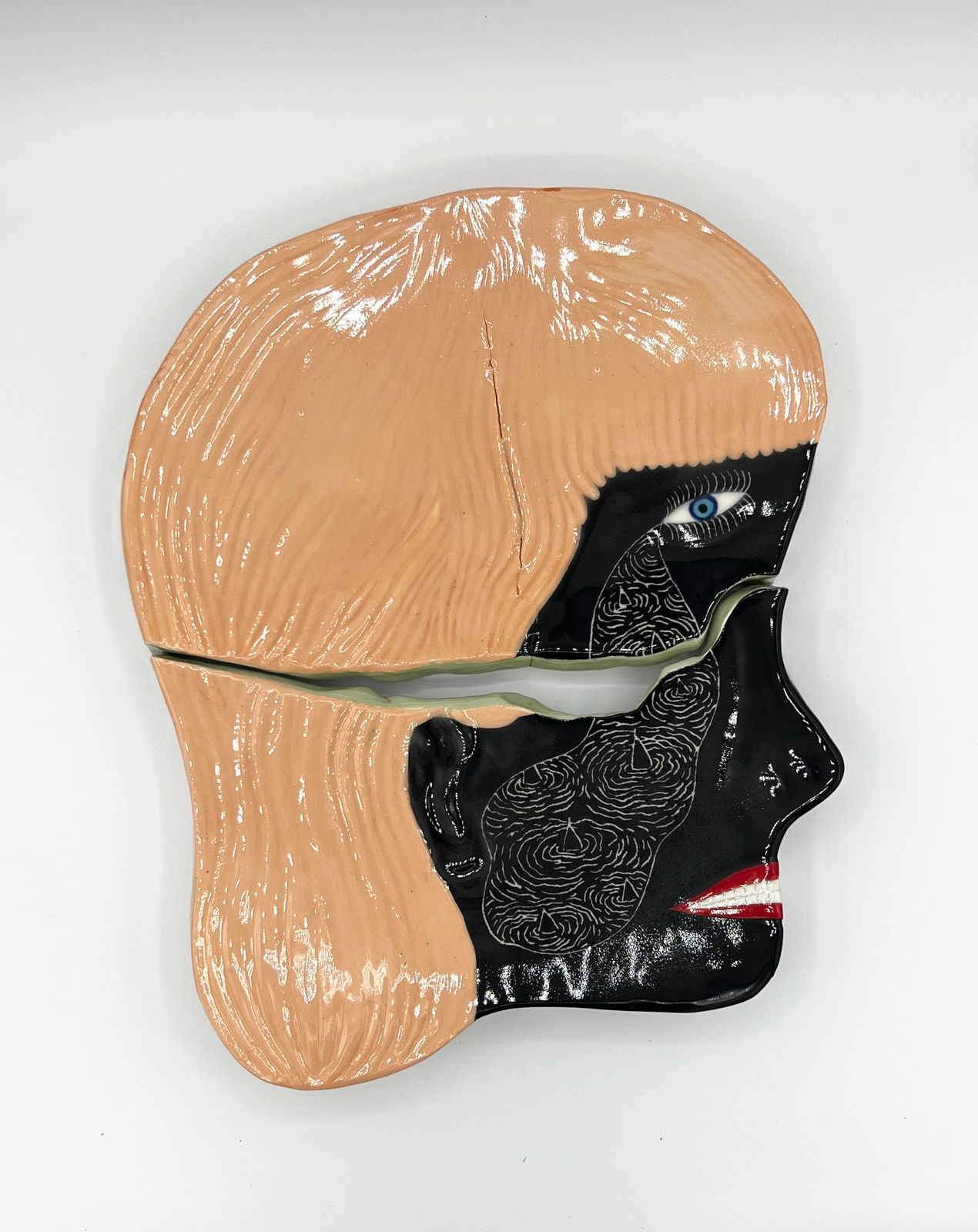 Elsa Mora, A CRACK IN EVERYTHING, 2023