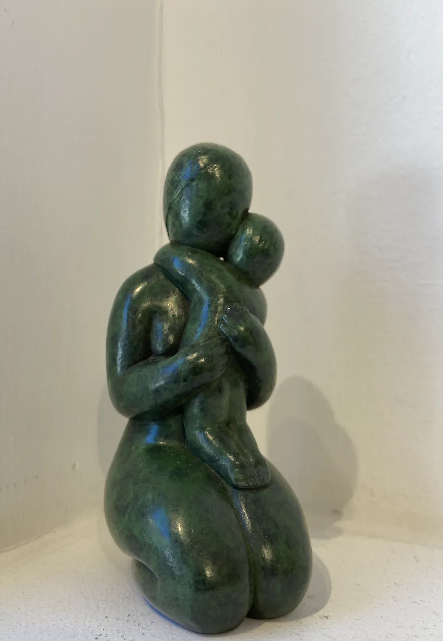 Vanessa Pooley FRSS, Mini New Hug, Ed. 12/19