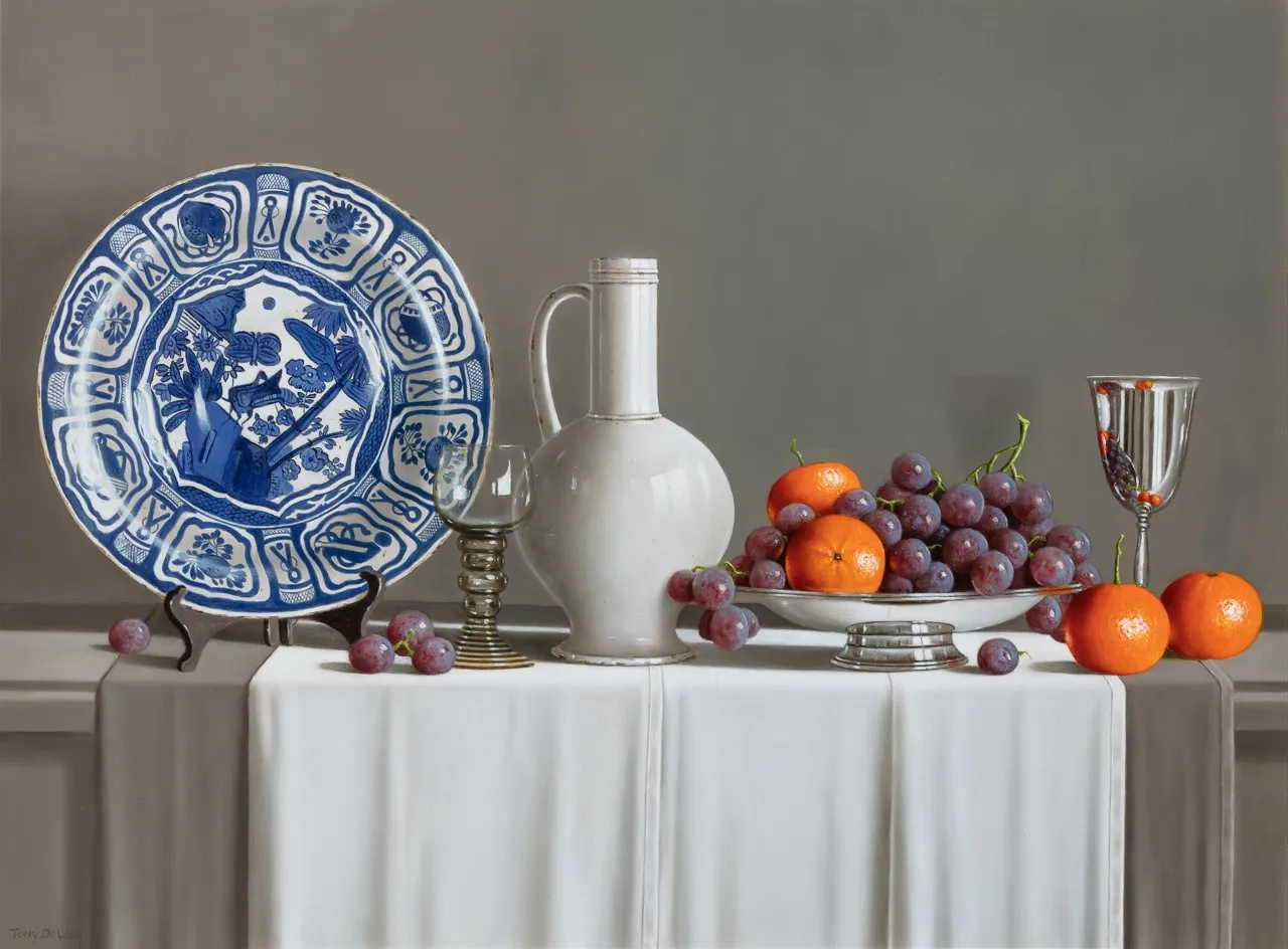 Tony de Wolf, Blue & White Plate, Vase, Grapes and Tangerines