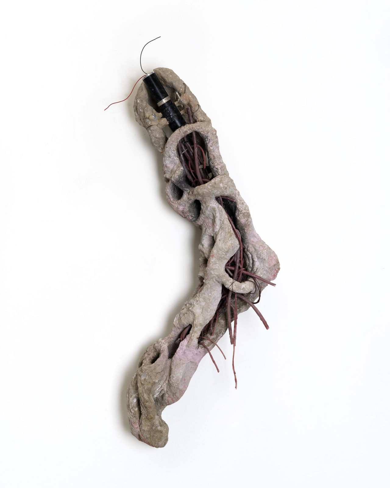 Mire Lee, Endless House: Holes and Drips (Sculpture #3), 2022