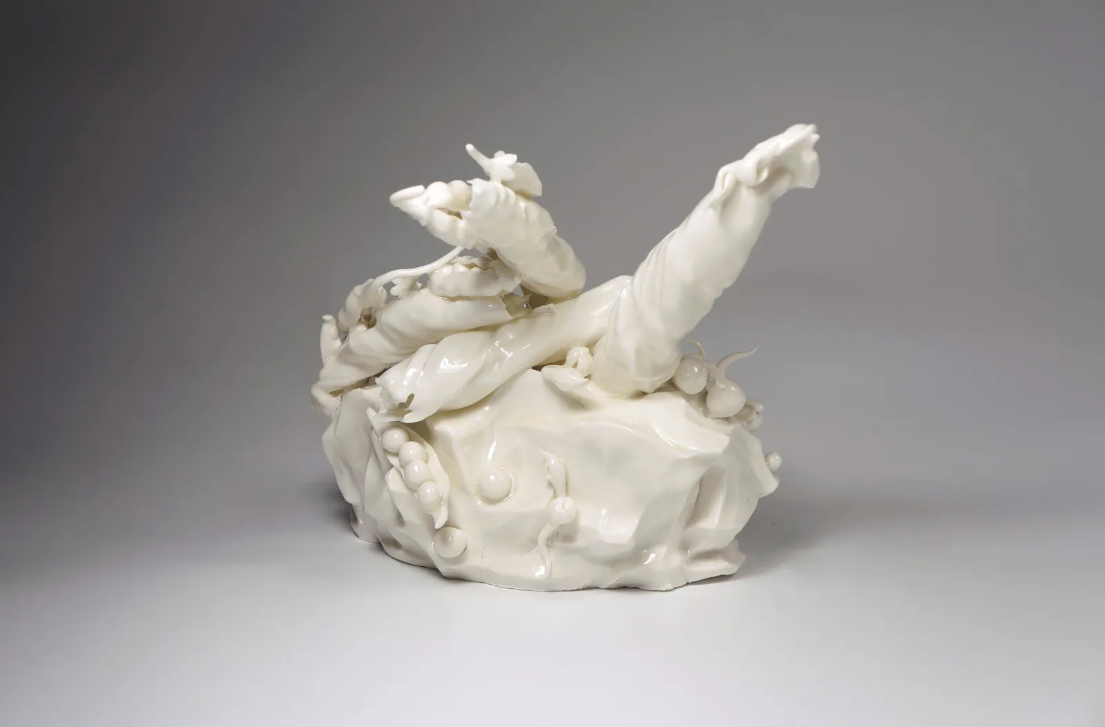 Lucille Lewin, Secret Life of a Pea No.3, 2019