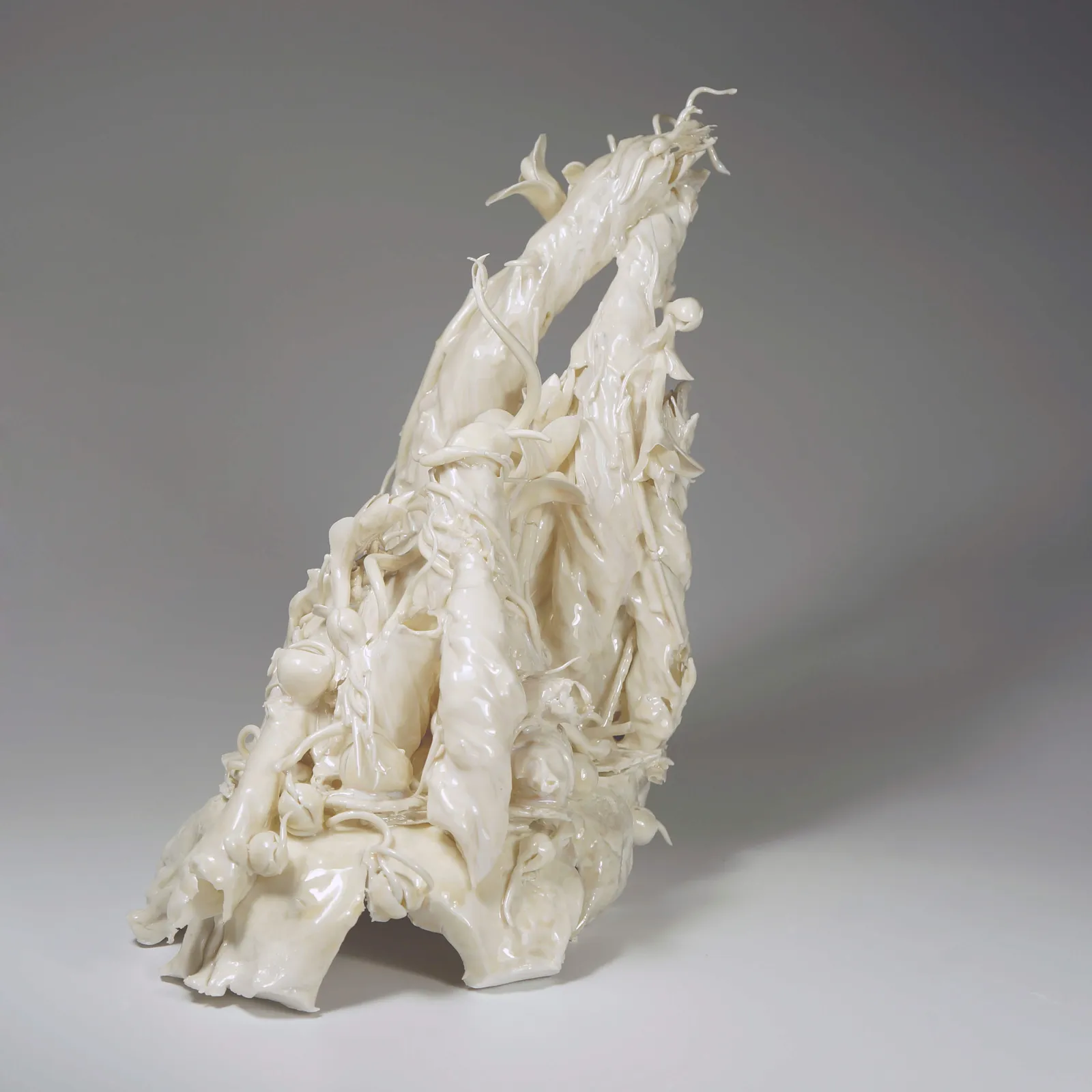 Lucille Lewin, Secret Life of a Pea No.6, 2019