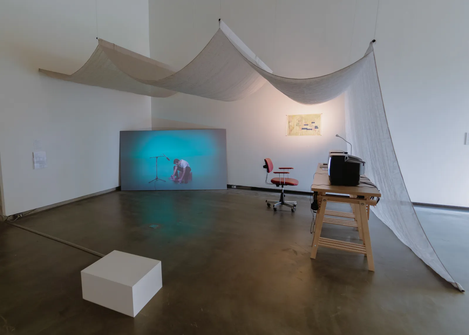 LAW Yuk Mui, The Song of the Exile