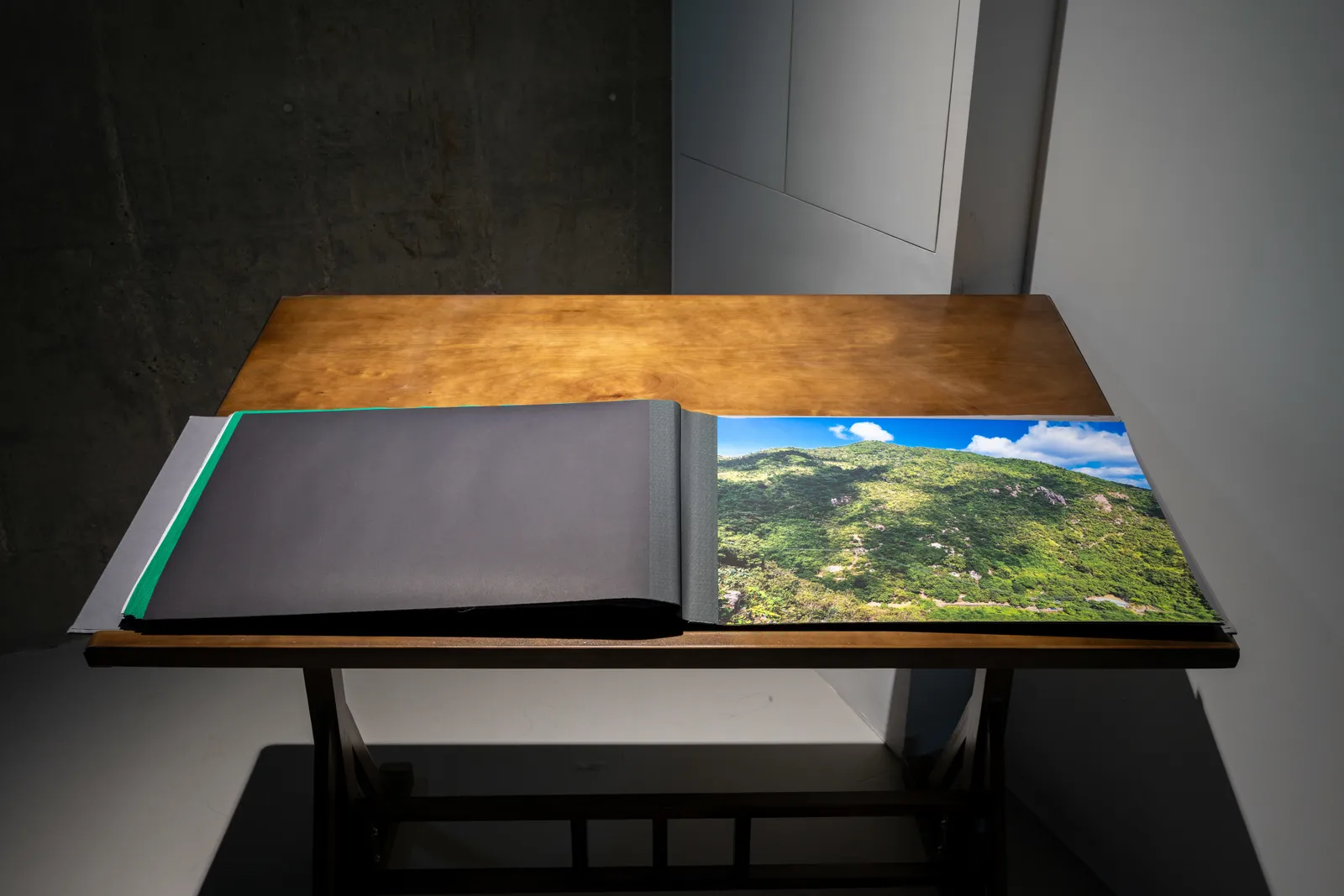 劉家俊 Jay LAU Ka Chun, 砼 Concrete, 2025