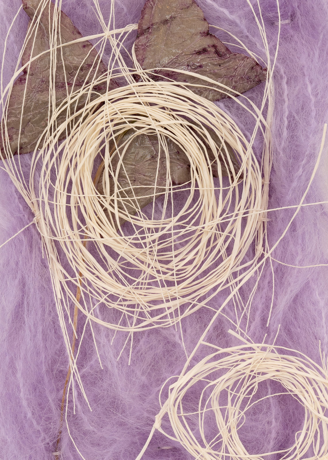 Marie Hazard, Falda con flor, 2024