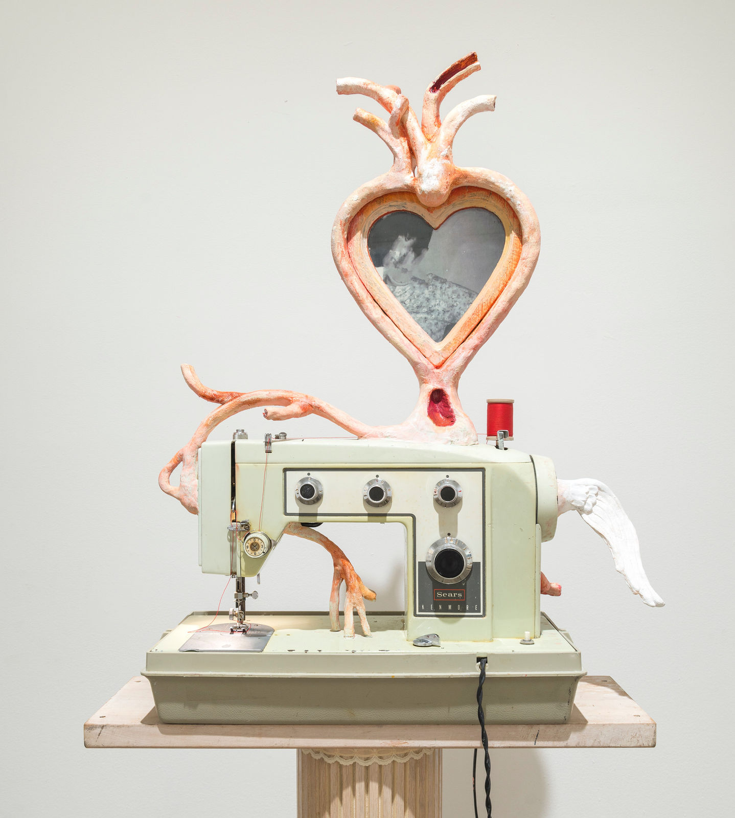 Amy Bravo, Ella Gira Hacia dentro De Su Misma, 2022