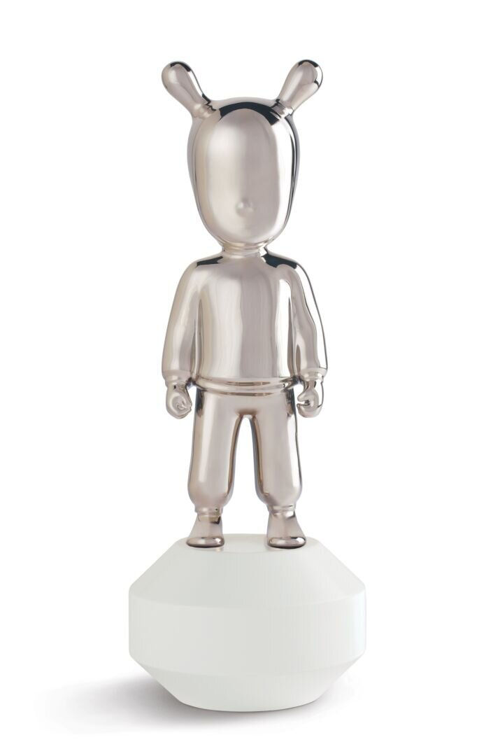 LLADRÓ, THE GUEST FIGURINE IN SILVER (SMALL MODEL)