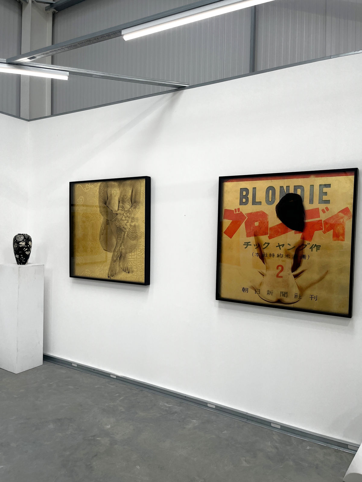 Gavin Mitchell, 100 Yen, Blondie, Artwork, Box frame, Gold, Leaf, Turner Art Perspective, Essex Chelmsford Art Gallery