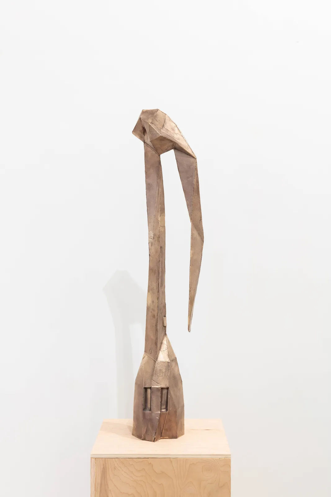 Roberto Visani, helmet with asymmetric braid, 2024