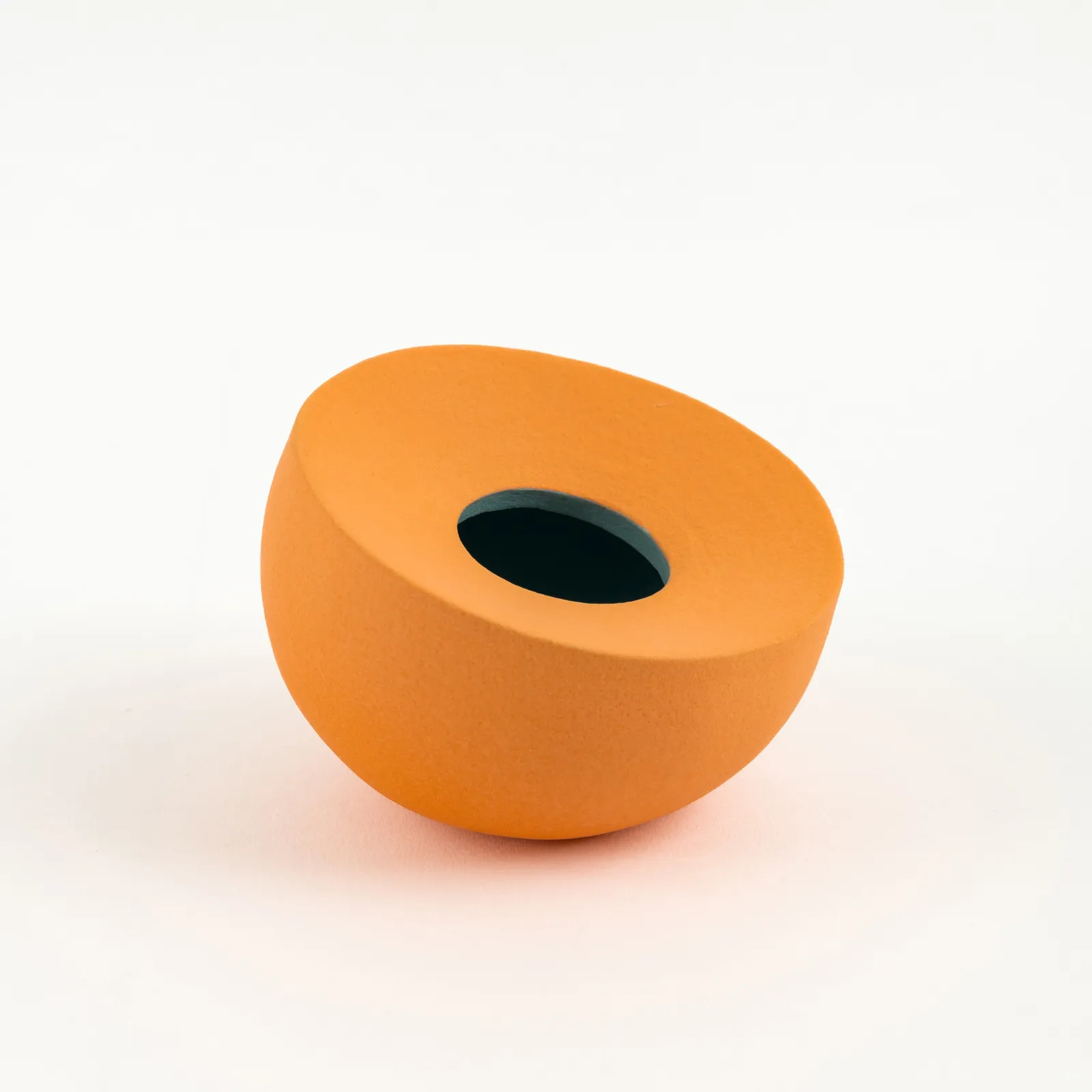 Maria Wojdat, Small Rounded Form VI - Inside Series, 2025