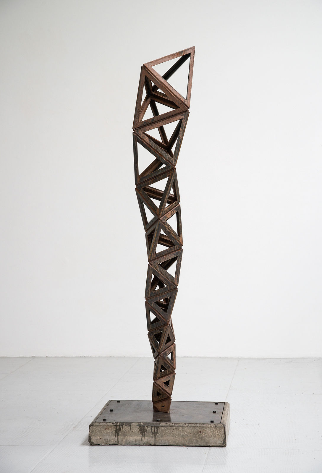 Conrad Shawcross, Paradigm Slender (Structural), 2016